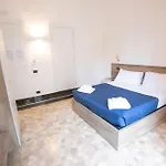 Hall Inn B&B In Center