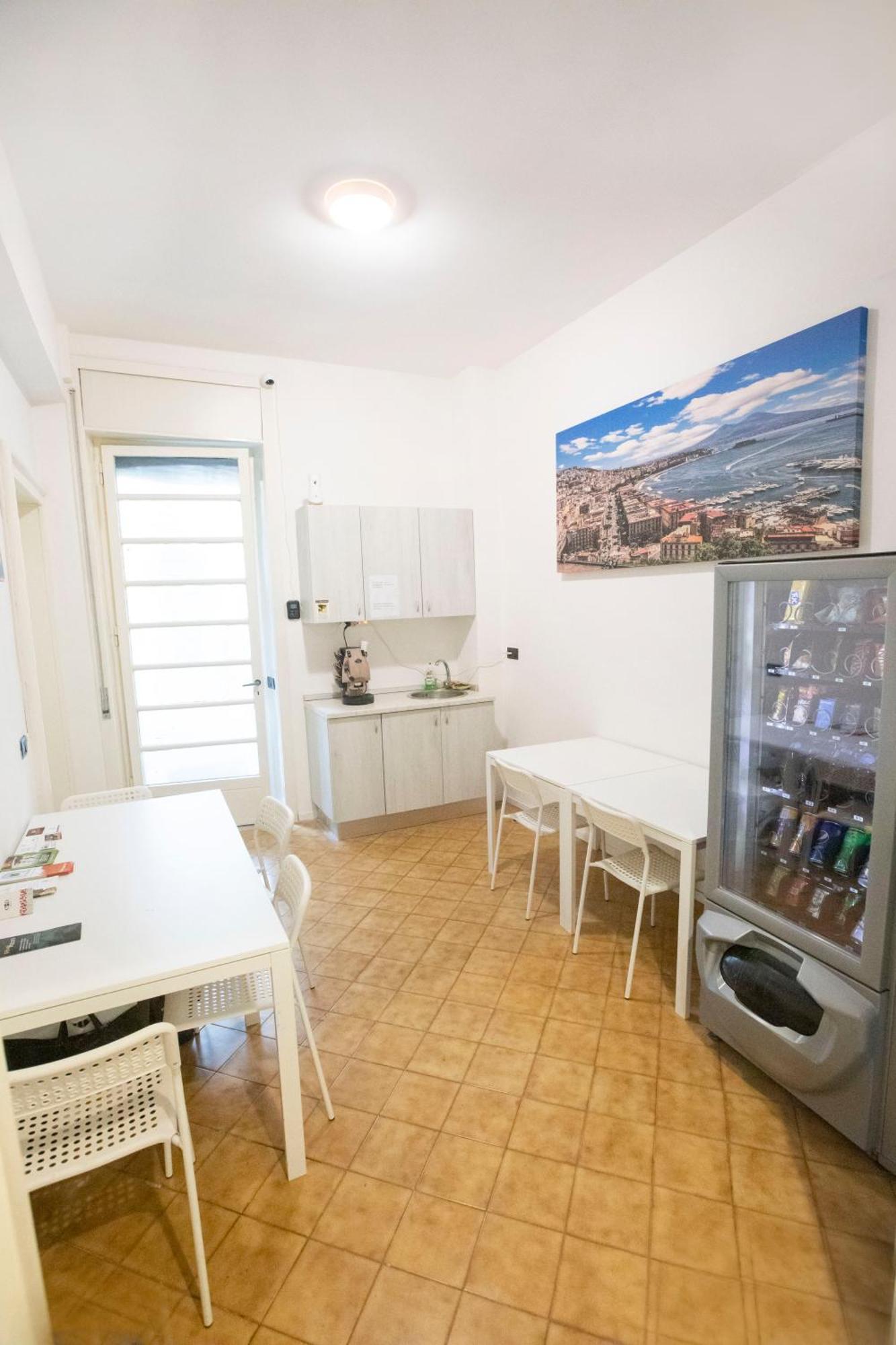 Couette-café Hall In Center *
